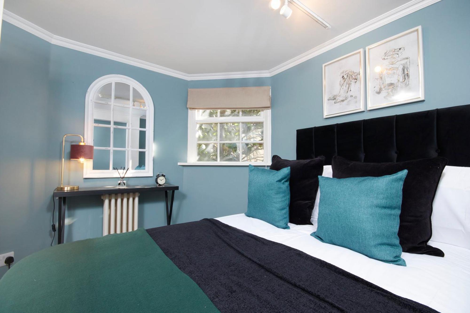 Beautiful 2Bedroom 4 Actual Beds House With Wifi By Purestay Bath Exterior foto